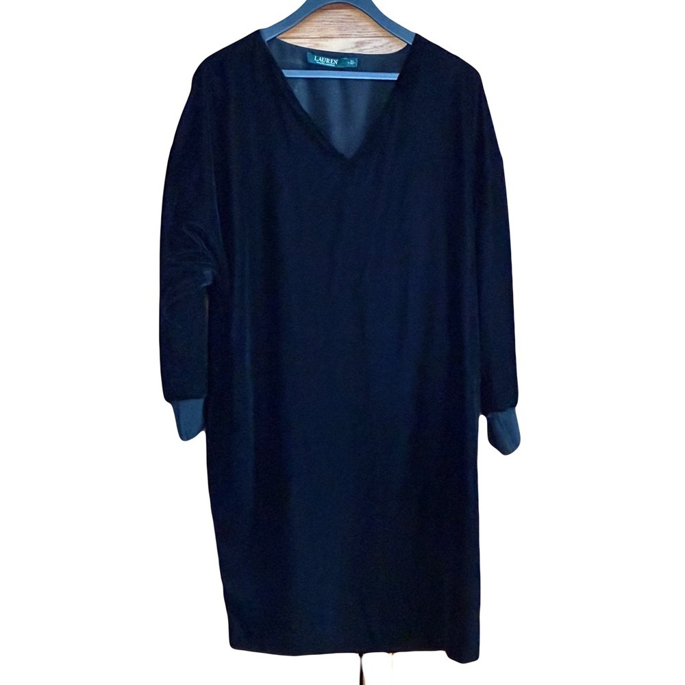 Ralph Lauren Black velour/velvet midi long Sleeve v-neck Dress size 8